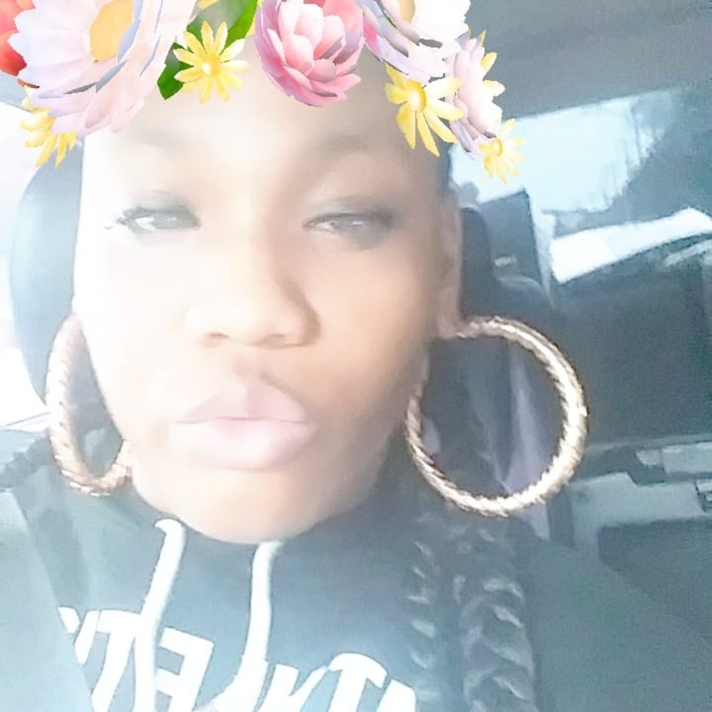 Meet your Posher, Dionna